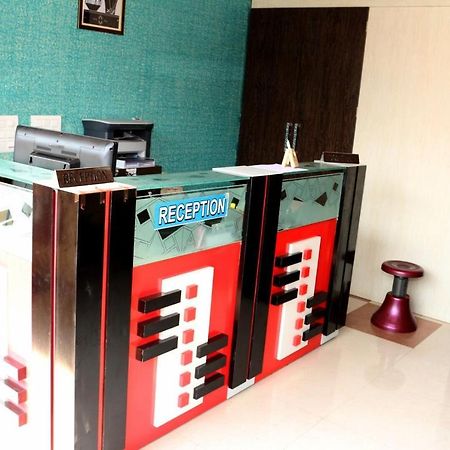 Golden Paying Guest House 迪乌 外观 照片