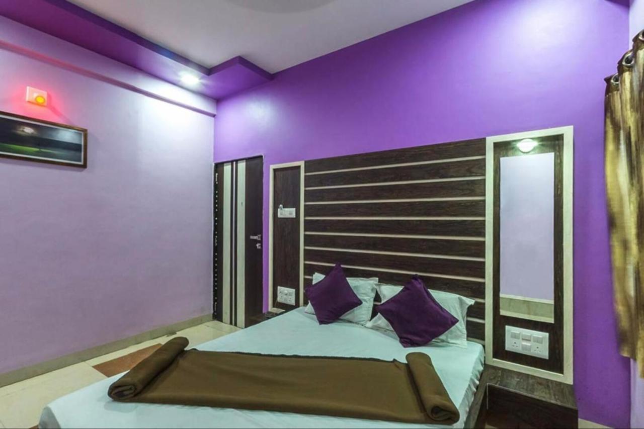 Golden Paying Guest House 迪乌 外观 照片